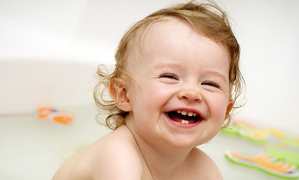 Δόντια μωρού: 4 tips για την καλύτερη φροντίδα τους