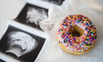 Πώς οι υψηλές ποσότητες ζάχαρης στην εγκυμοσύνη αυξάνουν τις πιθανότητες για παιδικό άσθμα