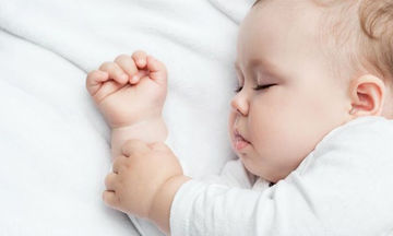 Ύπνος και παιδί: Οι πέντε πιο συχνοί μύθοι 