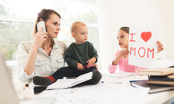 Επηρεάζεται η ψυχολογία του παιδιού όταν η μαμά αρχίζει να εργάζεται;