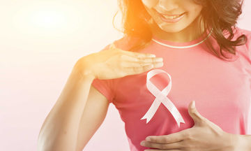 Καρκίνος του μαστού: Γυναίκες με οικογενειακό ιστορικό έχουν σχεδόν διπλάσιο κίνδυνο εμφάνισής του 