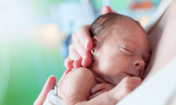 Πολύ πρόωρα και λιποβαρή μωρά: Αυξημένες πιθανότητες να έχουν χαμηλό ΙQ  