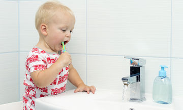 Πότε ένα παιδί πρέπει να επισκεφθεί πρώτη φορά οδοντίατρο;