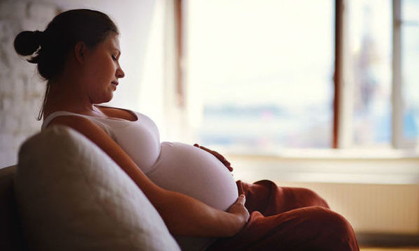 Κατάθλιψη στην εγκυμοσύνη: Γιατί δεν νιώθω χαρά για το μωρό που περιμένω;