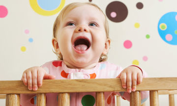 Ποιος είναι ο καλύτερος τρόπος για να μάθει καινούργιες λέξεις ένα μωρό 1-12 μηνών;