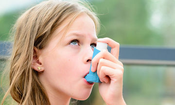 Άσθμα στην παιδική ηλικία: Γιατί αυξάνει τον κίνδυνο αθηροσκλήρωσης