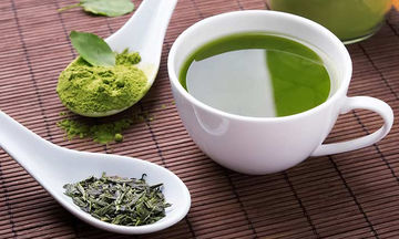 Καταπολεμήστε την ακμή με πράσινο τσάι