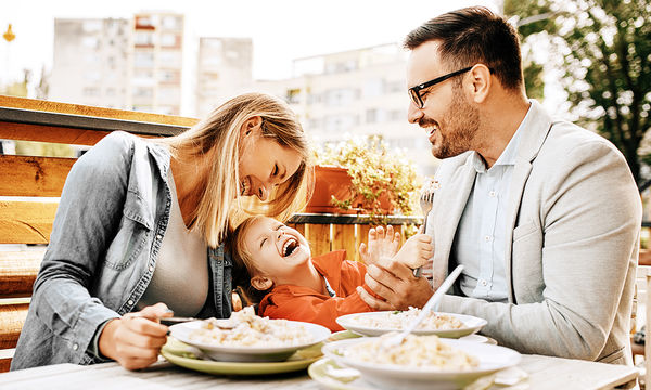 Οικογενειακά γεύματα: Γιατί είναι τόσο σημαντικά;