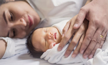 Πέντε απλές αλήθειες για τη μητρότητα που συνήθως μας διαφεύγουν 