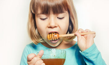 Παιδικός βήχας: Βοηθάει το μέλι στην αντιμετώπισή του με φυσικούς τρόπους; 