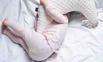 Αυτό είναι το πιο άνετο μαξιλάρι θηλασμού και εγκυμοσύνης (pics)