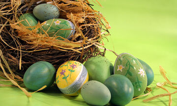 Εύκολες και έξυπνες ιδέες για να βάψετε και να διακοσμήσετε τα πασχαλινά αυγά (vid+pics) 