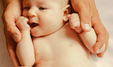 Πώς να προστατεύσετε την επιδερμίδα του μωρού από αφυδάτωση και ξηρότητα (pics) 