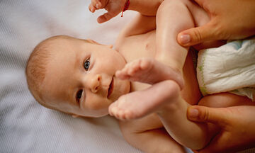 Πώς να θεραπεύσετε τους δερματικούς ερεθισμούς του μωρού σας (pics) 