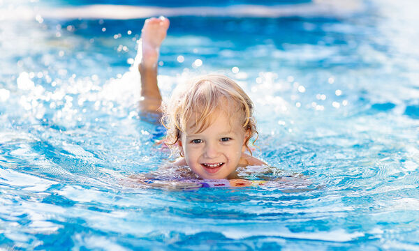 Αυτό το γιλέκο κολύμβησης είναι ιδανικό για παιδιά 2-3 ετών
