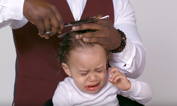 Κάπως έτσι αντιδρούν τα παιδιά όταν τους κόβουν τα μαλλιά για πρώτη φορά (vid)
