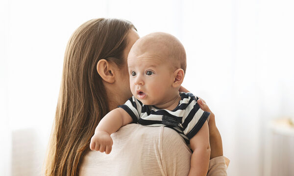 Το ρέψιμο του μωρού - Οι δυο τεχνικές που πρέπει να γνωρίζετε (vid)