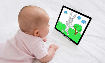 Από ποια ηλικία μπορεί ένα μωρό να έχει επαφή με ψηφιακές συσκευές; 