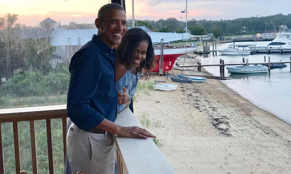 Michelle & Barack Obama - Δείτε πόσο μεγάλωσαν οι κόρες τους (pics)