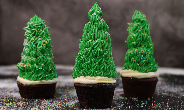 Cupcake χριστουγεννιάτικο δέντρο - Η συνταγή που θα ξετρελάνει τα παιδιά σας