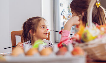 Πασχαλινό πρόγραμμα βαρεμάρας: Ιδέες για να απασχολήσετε τα παιδιά στο σπίτι τη Δευτέρα του Πάσχα