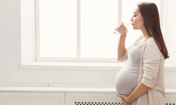 Εφίδρωση στην εγκυμοσύνη: Αιτίες και τρόποι αντιμετώπισης (pics)