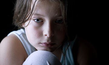 Πώς να προφυλάξτε τα παιδιά από πράξεις ασέλγειας ή κακοποίησης