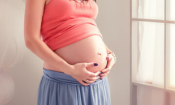 Κολπικά υγρά στην εγκυμοσύνη: Όλα όσα πρέπει να γνωρίζετε