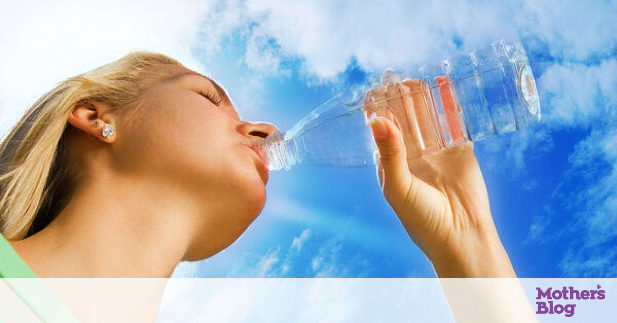 το πόσιμο νερό σας βοηθά να χάσετε βάρος)