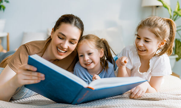 Πέντε λόγοι να συνεχίσετε να διαβάζετε βιβλία στο παιδί σας - Mothersblog.gr