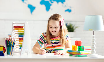 Ποια χρώματα στο παιδικό δωμάτιο ευνοούν τη μελέτη του παιδιού;