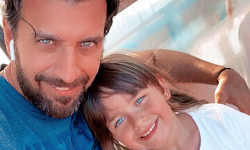Θάνος Πετρέλης: Δείτε τι κάνει στο σπίτι με την μικρή του κόρη