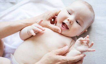 Πότε ξεκινά το βούρτσισμα των δοντιών του μωρού; 