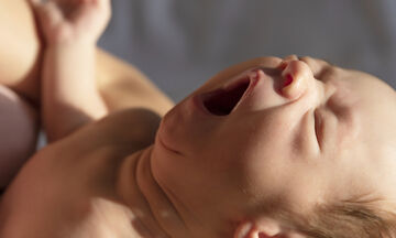 Επτά σημάδια που μαρτυρούν ότι το μωρό είναι κουρασμένο