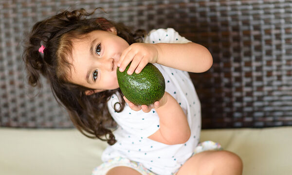 Έξι λόγοι για να βάλετε το αβοκάντο στη διατροφή των παιδιών σας