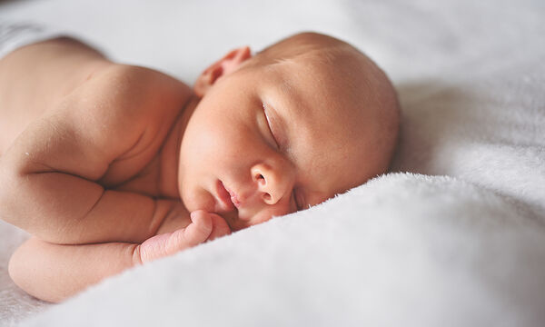 Ο ύπνος του νεογέννητου: Τα πιο συνήθη λάθη που κάνουν οι νέοι γονείς