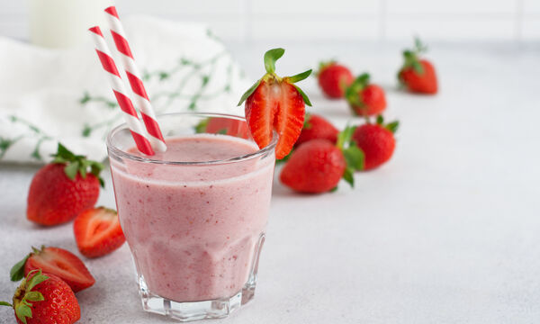 Tips για μαμάδες: Smoothie με φράουλες & γιαούρτι ιδανικό για απώλεια βάρους