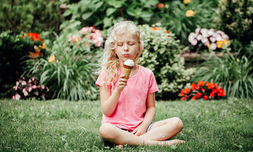 Παγωτό καρύδας με 4 υλικά - Τι προσφέρει σε ένα παιδί (vid)