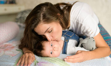 Νέα μαμά: Πέντε tips για να αντιμετωπίσεις την εξάντληση που νιώθεις
