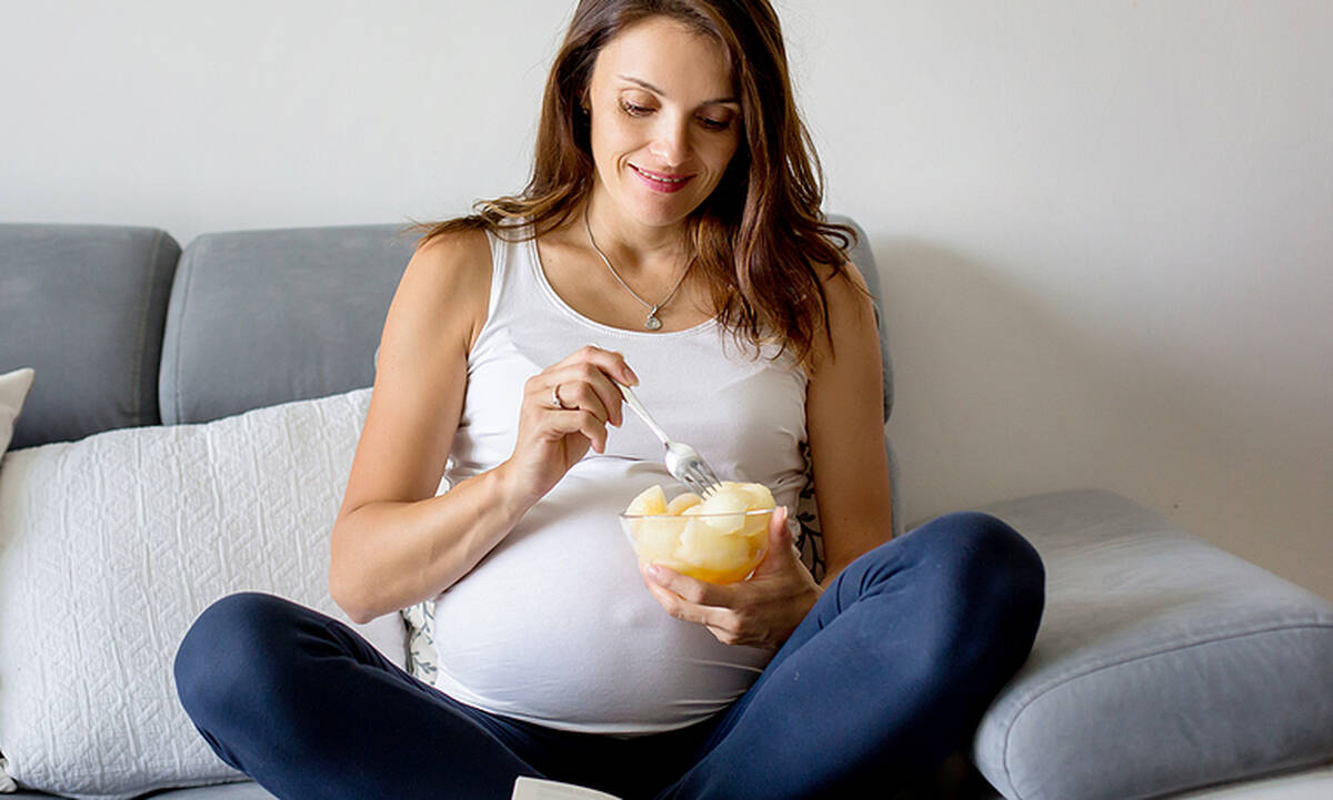 Είσαι έγκυος; Πέντε λόγοι για να εντάξεις το πεπόνι στη διατροφή σου