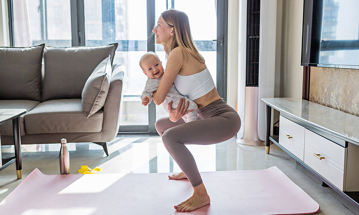 Γυμναστική μαζί με το μωρό: 20λεπτο πρόγραμμα γυμναστικής για νέες μαμάδες