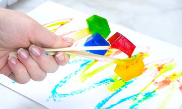 Ζωγραφική για παιδιά: Ζωγραφίστε με... παγάκια (βίντεο)