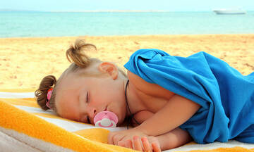 Ύπνος και όρια: Το παιδί μου δεν κοιμάται στις διακοπές - Τι να κάνω;
