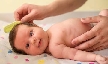 Τι πρέπει να γνωρίζετε για τα μωρά που γεννιούνται με πολλά μαλλιά
