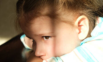 Πέντε σημάδια που δείχνουν ότι το παιδί σας είναι δυστυχισμένο