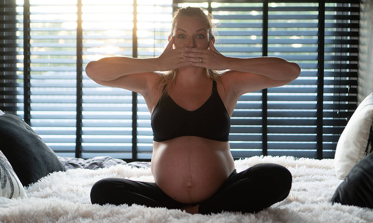 Καούρες στην εγκυμοσύνη; 8 θεραπείες που θα "σβήσουν" την φωτιά