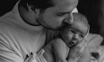 Μπαμπάς και μωρό: Έρωτας με την πρώτη ματιά (εικόνες)