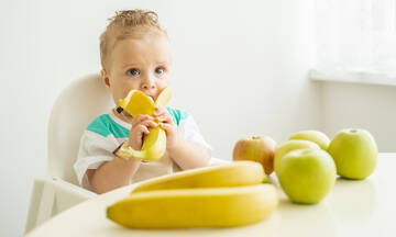 Γιατί τα παιδιά λατρεύουν τις μπανάνες; Οι ειδικοί απαντούν