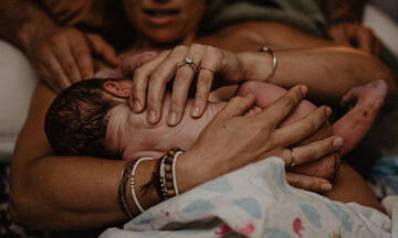 Αυτές οι φωτογραφίες αποτυπώνουν την αληθινή πλευρά της μητρότητας (εικόνες)