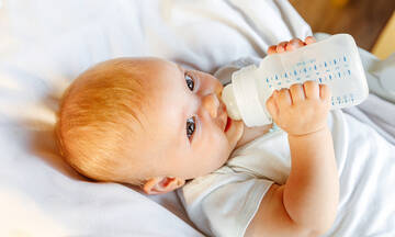 Μπορούν τα βρέφη να πίνουν κρύο γάλα; Πλεονεκτήματα και μειονεκτήματα 